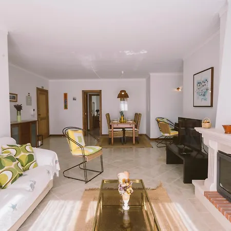 84 - Mar Salgado شقة